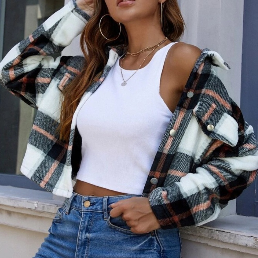 Buffalo Plaid Soft Teddy Fleece Button Up Cropped Pocket Jacket - Picture 4 of 5